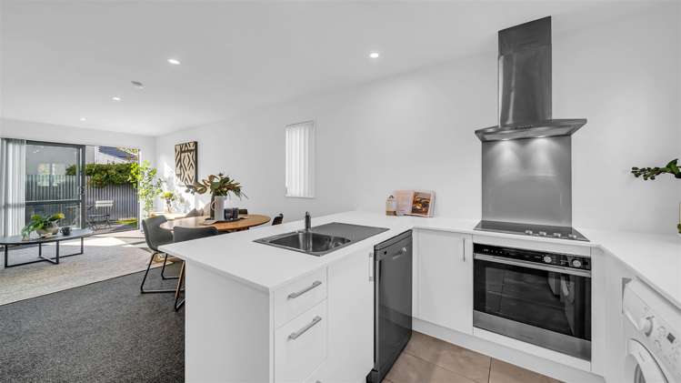 65/10 Buffon Street Waltham_5