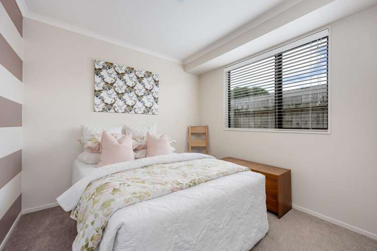 16 The Rise Gulf Harbour_11