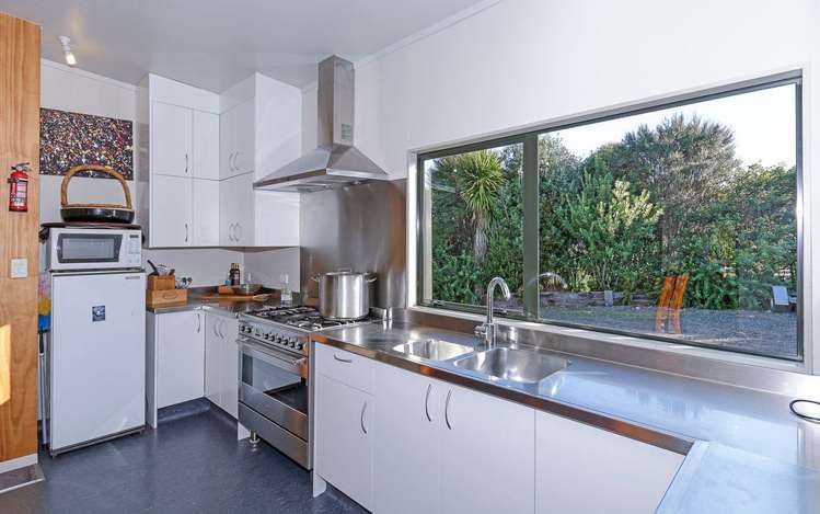 16 Wairere Road Waitakere_17