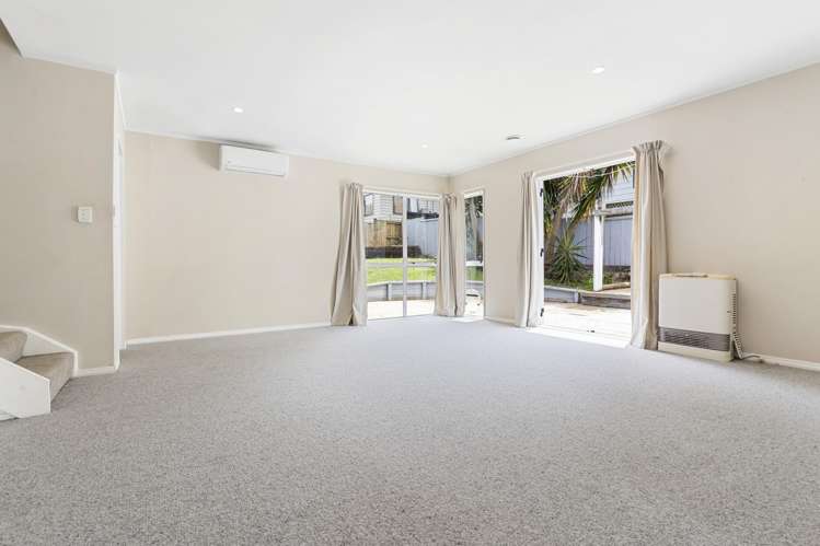 2/6 Sandgate Avenue Botany Downs_8