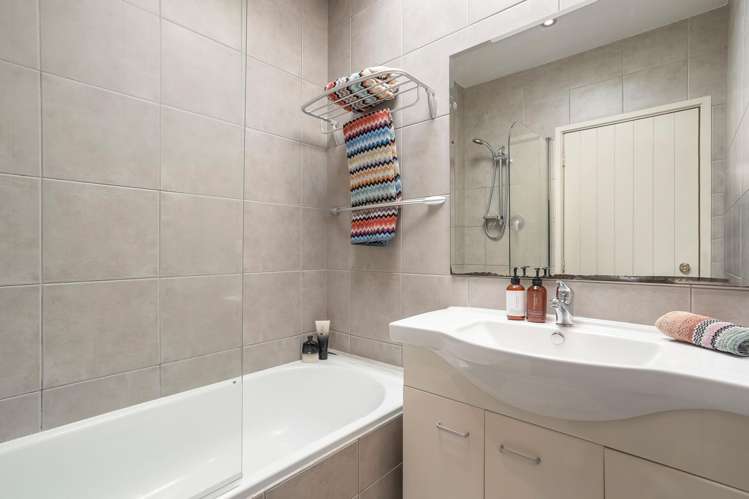 208A Gowing Drive Meadowbank_14