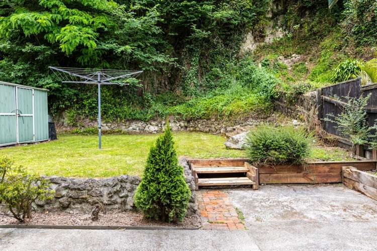 101 Shakespeare Road Bluff Hill_13