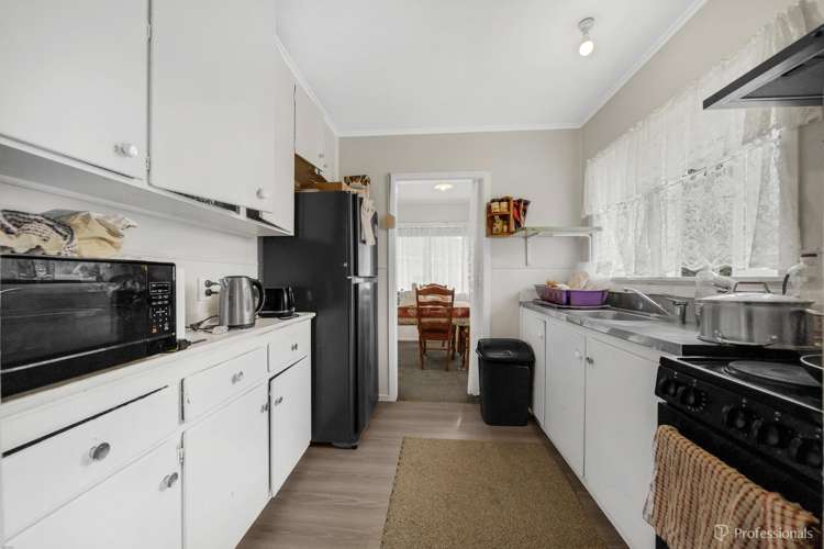 17 Kairanga Street Mangere East_2