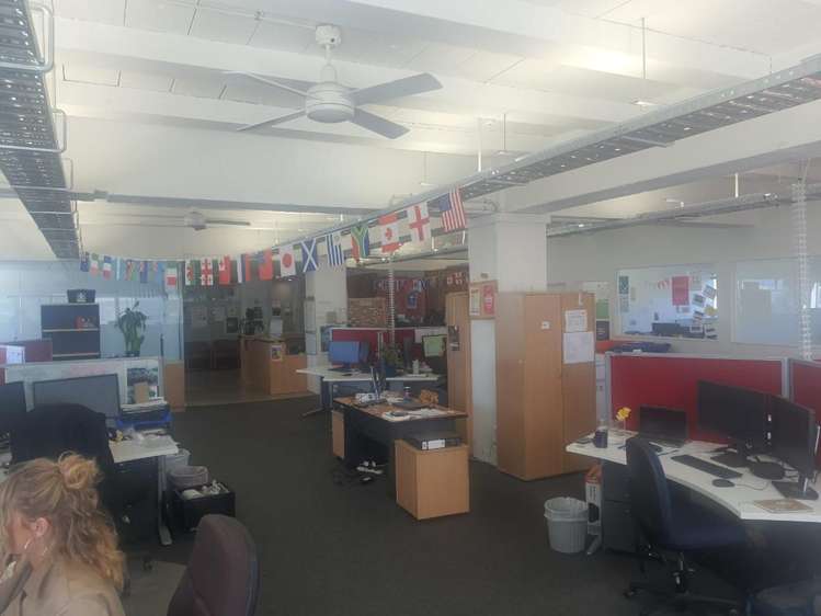 Level 2/39 Webb Street Mount Cook_2