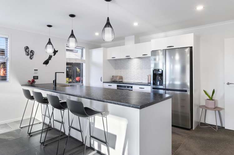 32 Walter Lawry Road Paerata_1