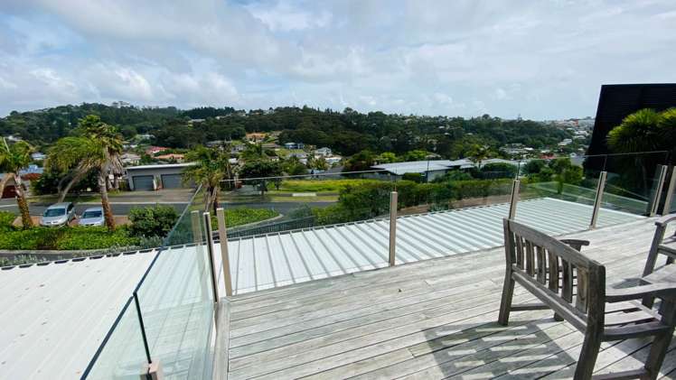 63 Hawaiian Parade Arkles Bay_12