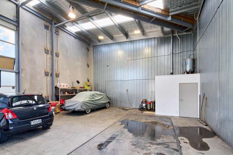 Unit 9, 50 Gracefield Road Gracefield_2