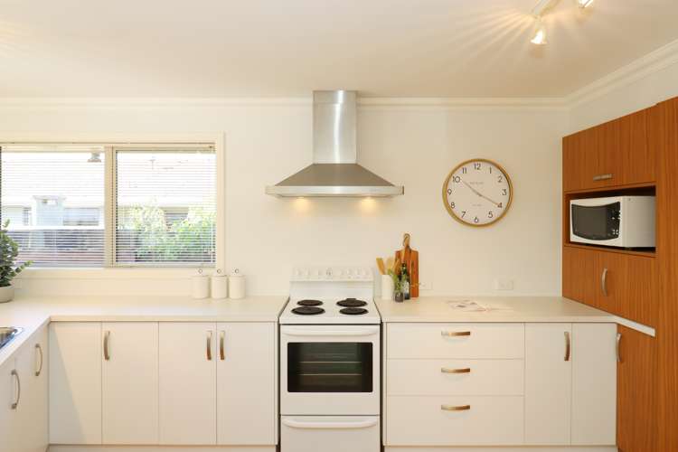 49 Salford Street Windsor_9