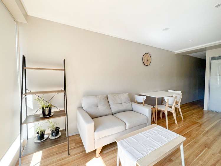1307/53 Cook St_0