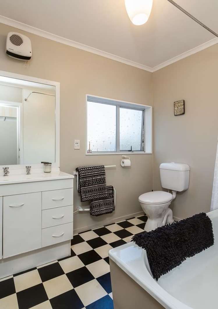 167 Surrey Street Saint Clair_13