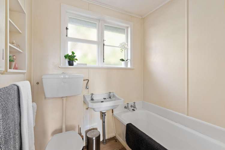 43 Tukanae Street Strathmore Park_12