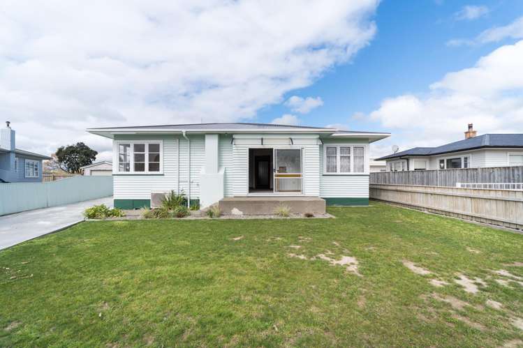 14 Belvedere Crescent Takaro_26