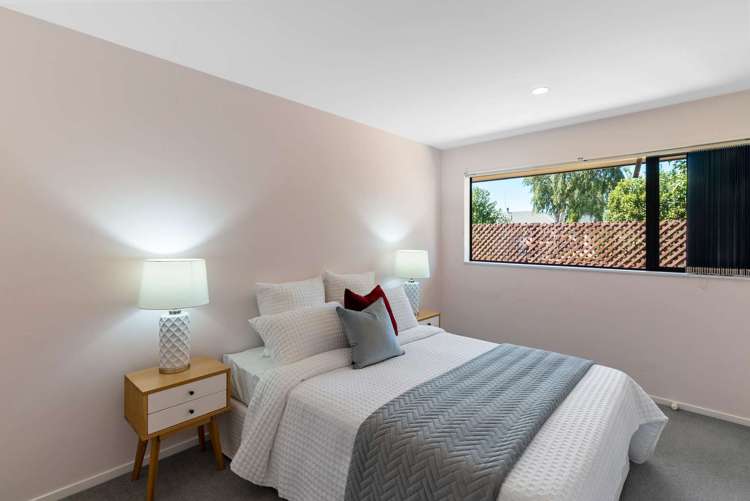 2/12 Carlsen Street Burwood_10