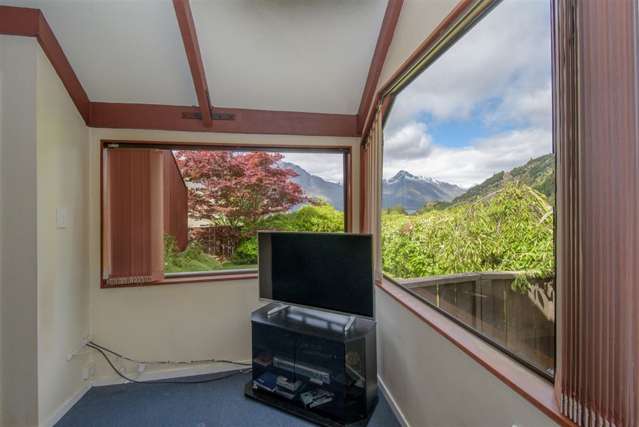 251 Fernhill Road Fernhill/Sunshine Bay_4