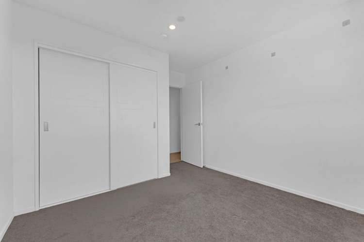 201/318 Wairau Road Glenfield_10