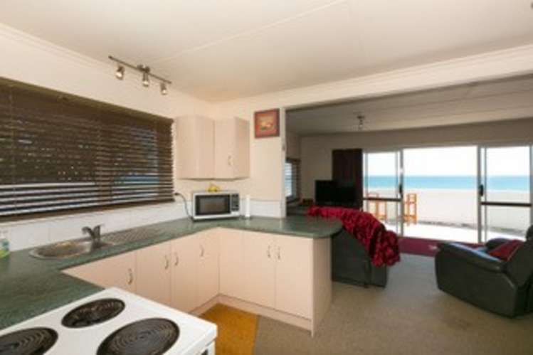 33 Onaero Beach Road Onaero_3