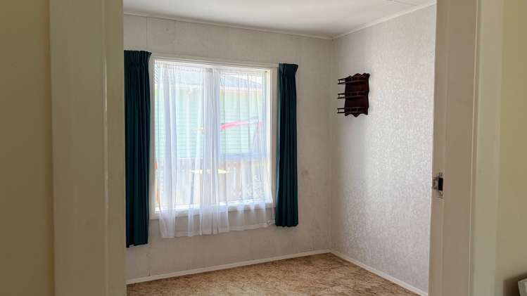 19 Hay Street Wainuiomata_11