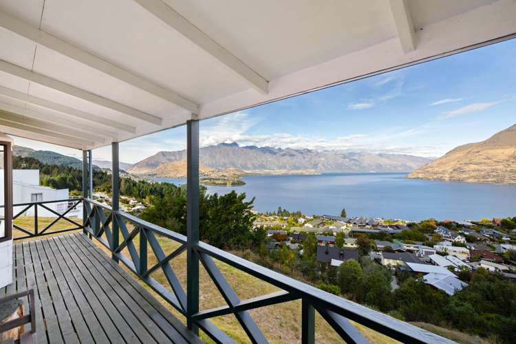 1 Von Place Fernhill/Sunshine Bay_3