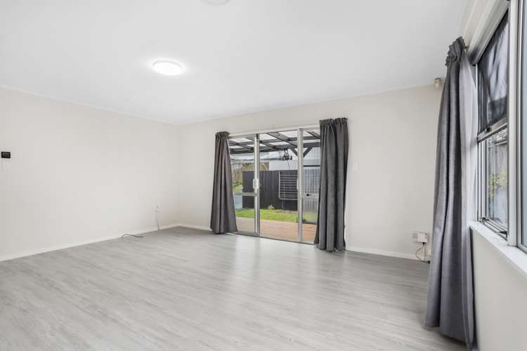 2/152 Rathgar Road Henderson_6