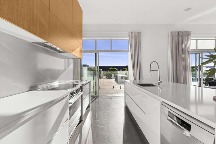 1 Alan Livingston Drive Cambridge_6