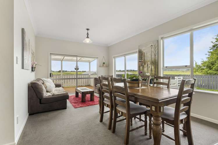 178 Waikawa Beach Road Manakau_4