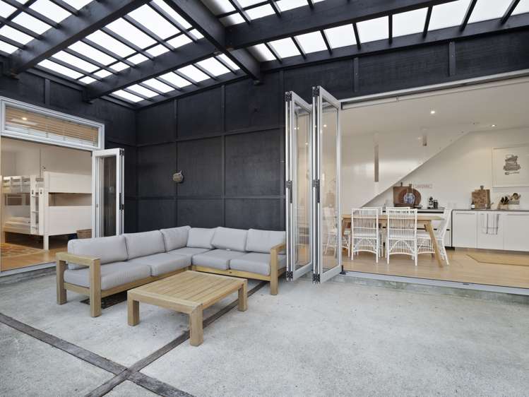 2/189 Mangatawhiri Road Omaha_5