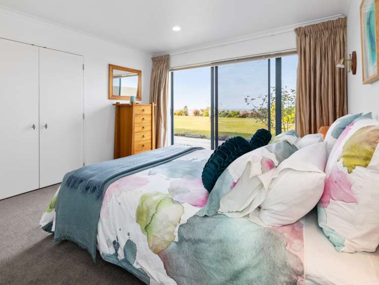 28 Hinepango Drive Rarangi_27