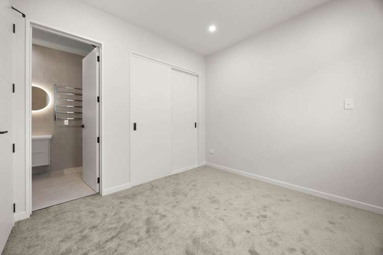 14 Tuwai Crescent Opaheke_10