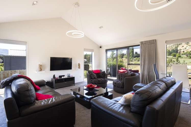 7 Longlands Street_5