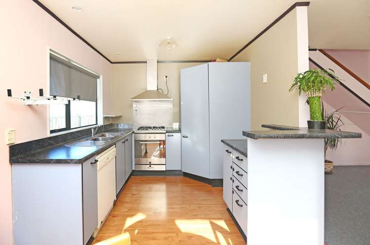 31 Bowes Crescent Strathmore Park_6