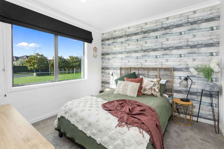 15 Shadbolt Drive Leamington_16