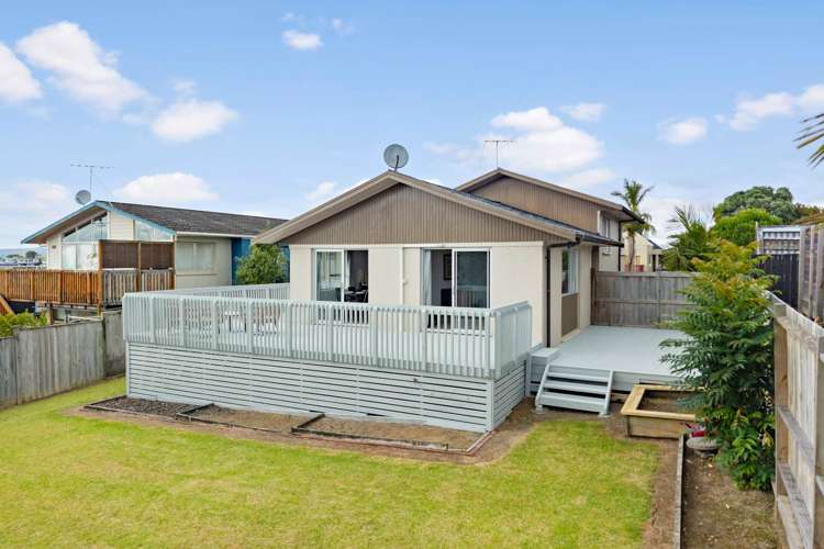 4 Haseler Crescent Mellons Bay_31