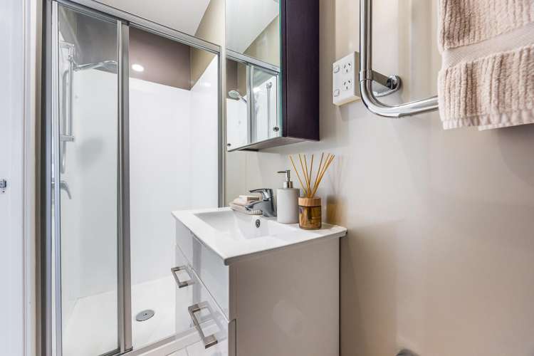 307/17 Vogel Lane Auckland Central_18
