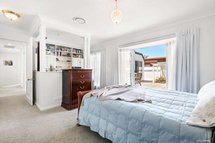 78 The Circle Manly_9