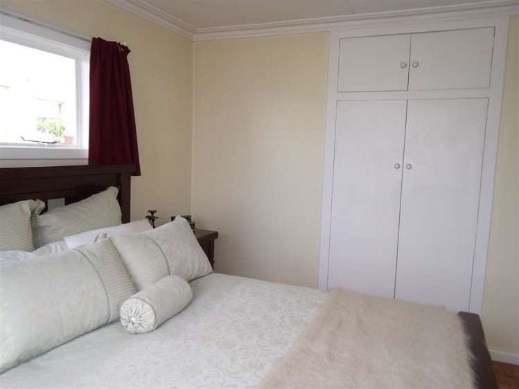 131 Easther Crescent Kew_11