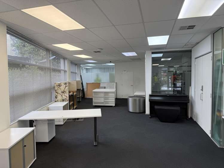 Address withheld Auckland Airport_4