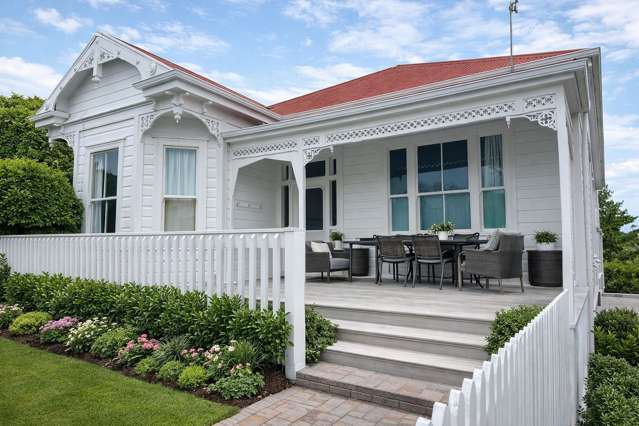 7-Bedroom Villa – Herne Bay, Auckland