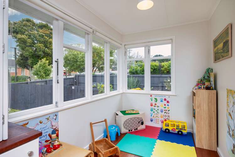 10 Hallam Street Mount Albert_14