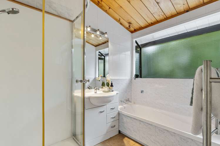 31 Sunningdale Street Wattle Downs_15