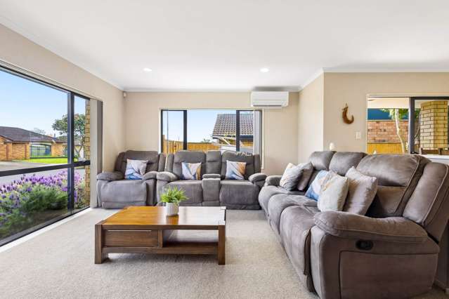 6 Ashkirk Place Wattle Downs_4
