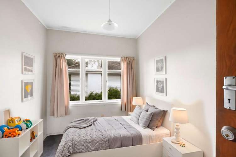 184 Clyde Street Hamilton East_5