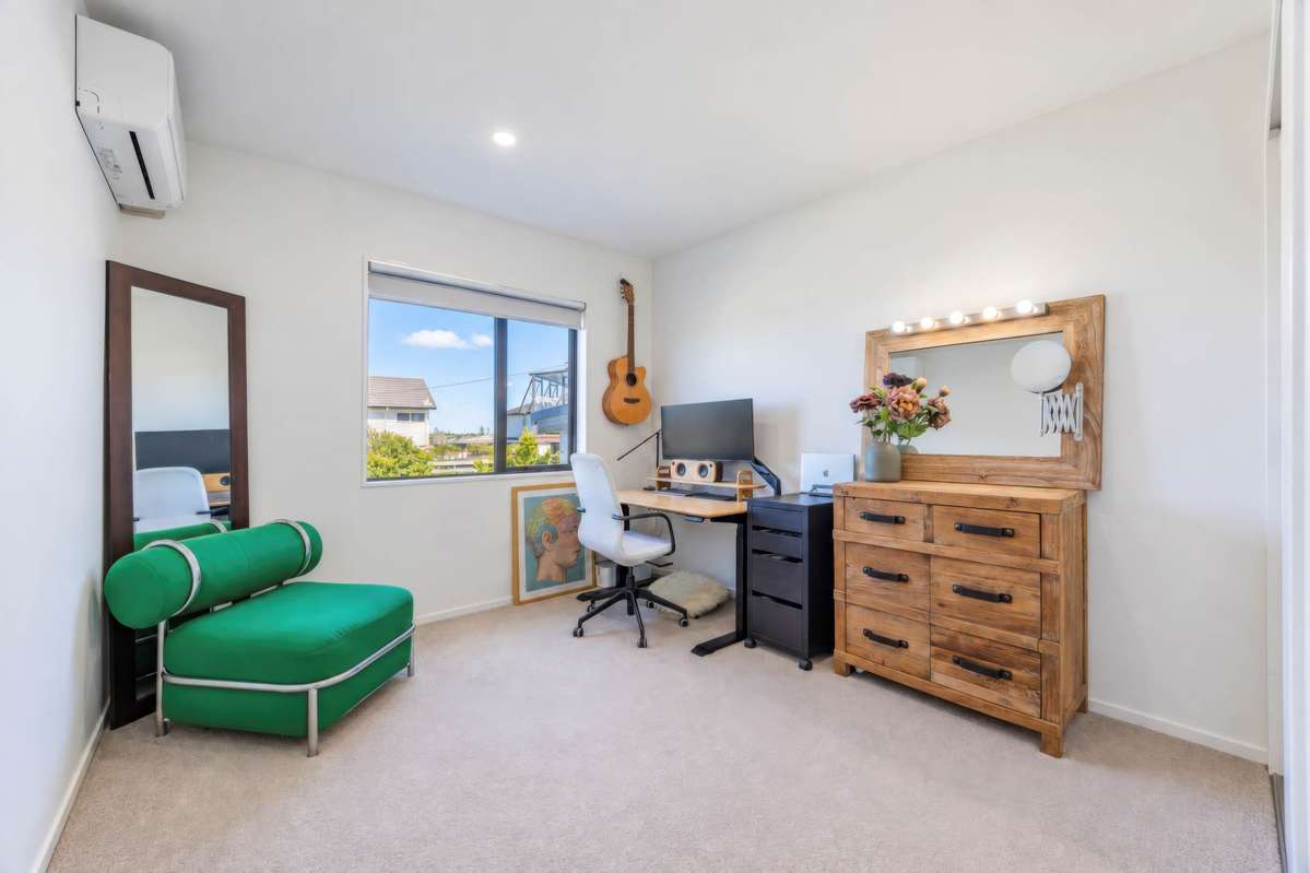 6/621 Glenfield Road_2