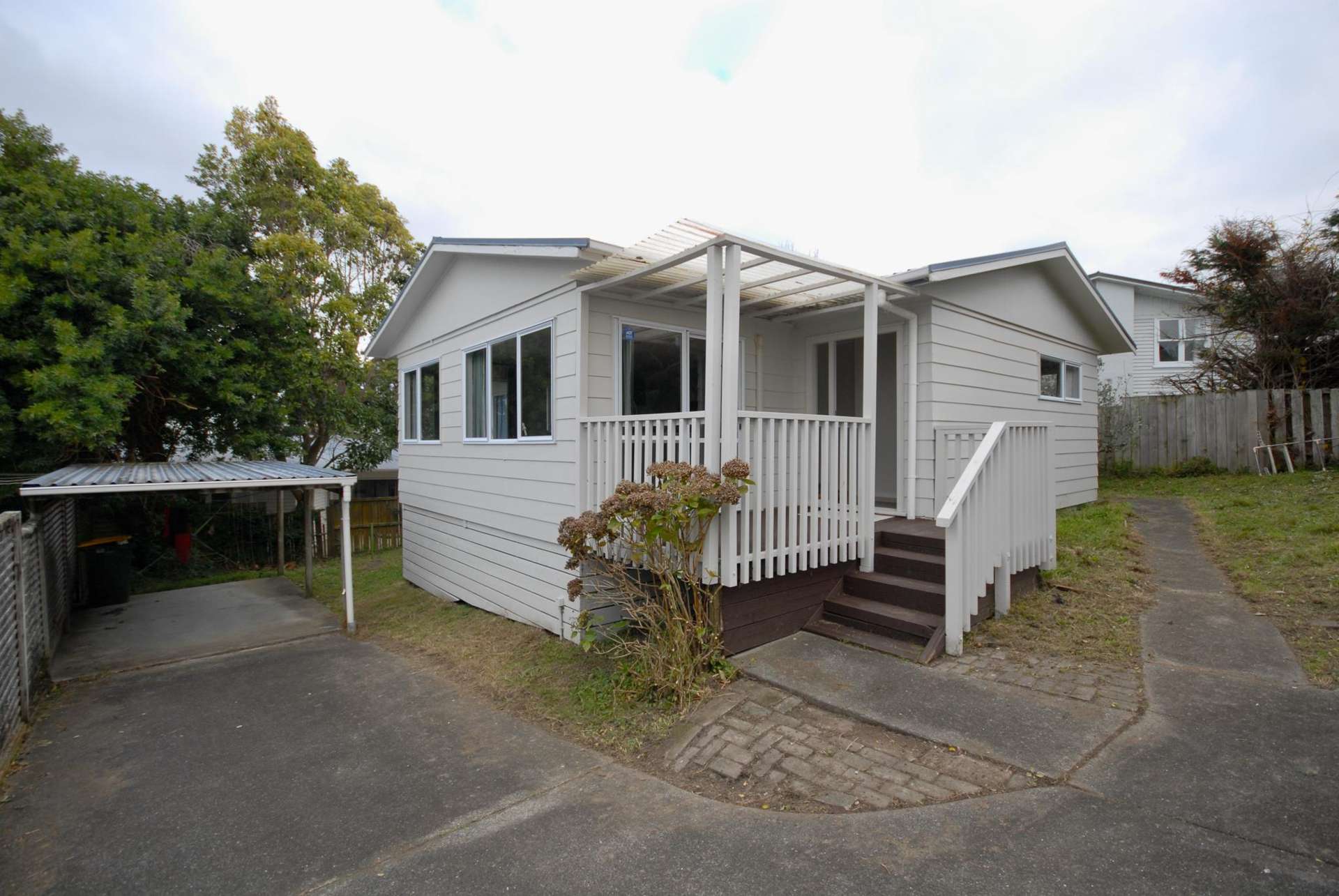 2/30 Bruce Road Glenfield_0