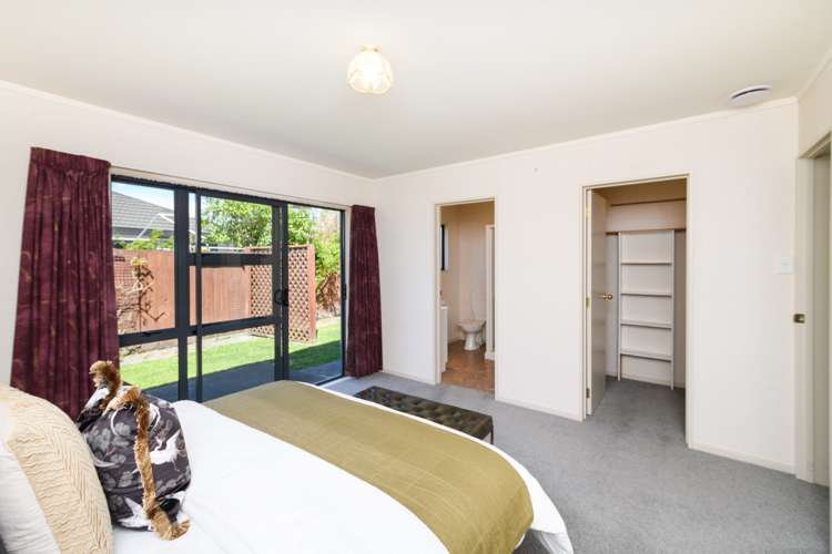 1 Logan Place Kelvin Grove_11