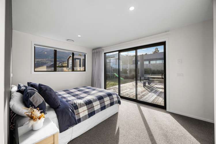9 Magpie Place Lake Hawea_12