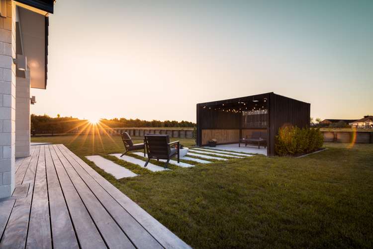 55 Alan Livingston Drive Cambridge_17