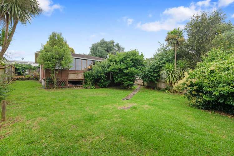 8A Boys Place Pakuranga Heights_10