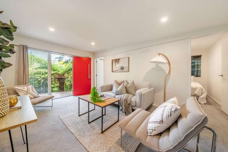 90 Blue Mountains Road Pinehaven_1