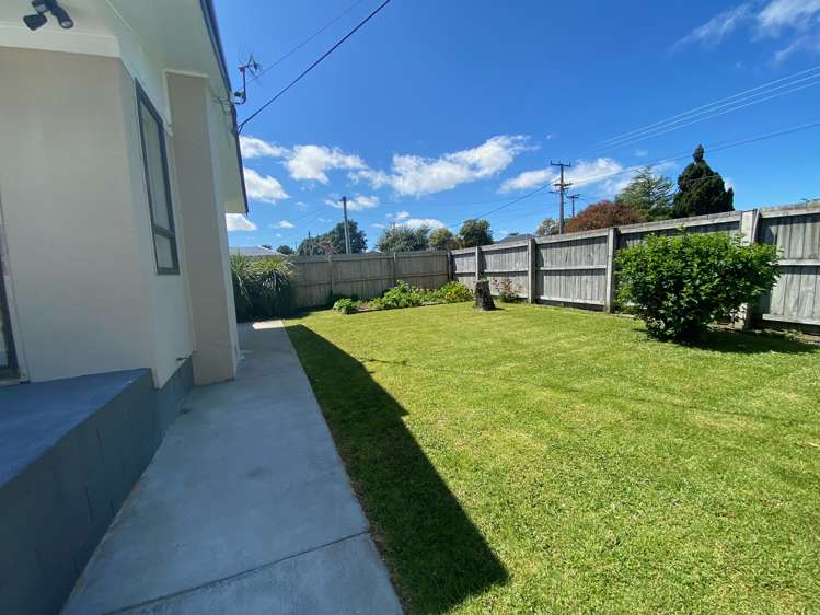 16 Rewarewa Road Te Atatu Peninsula_9