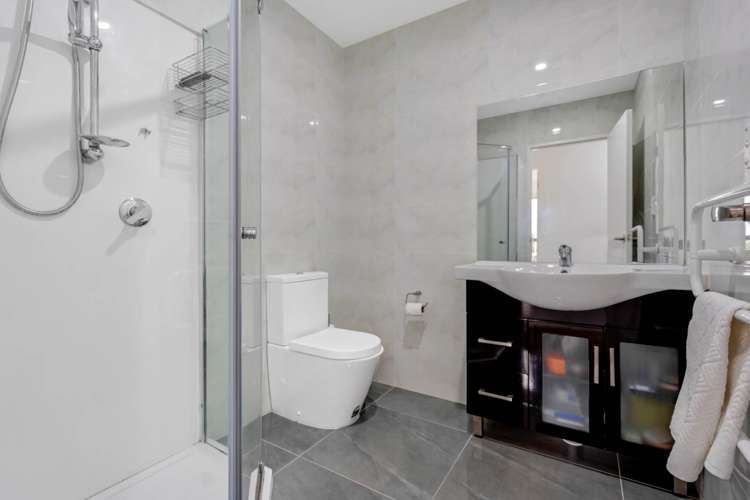 48f Waddell Avenue Point England_17